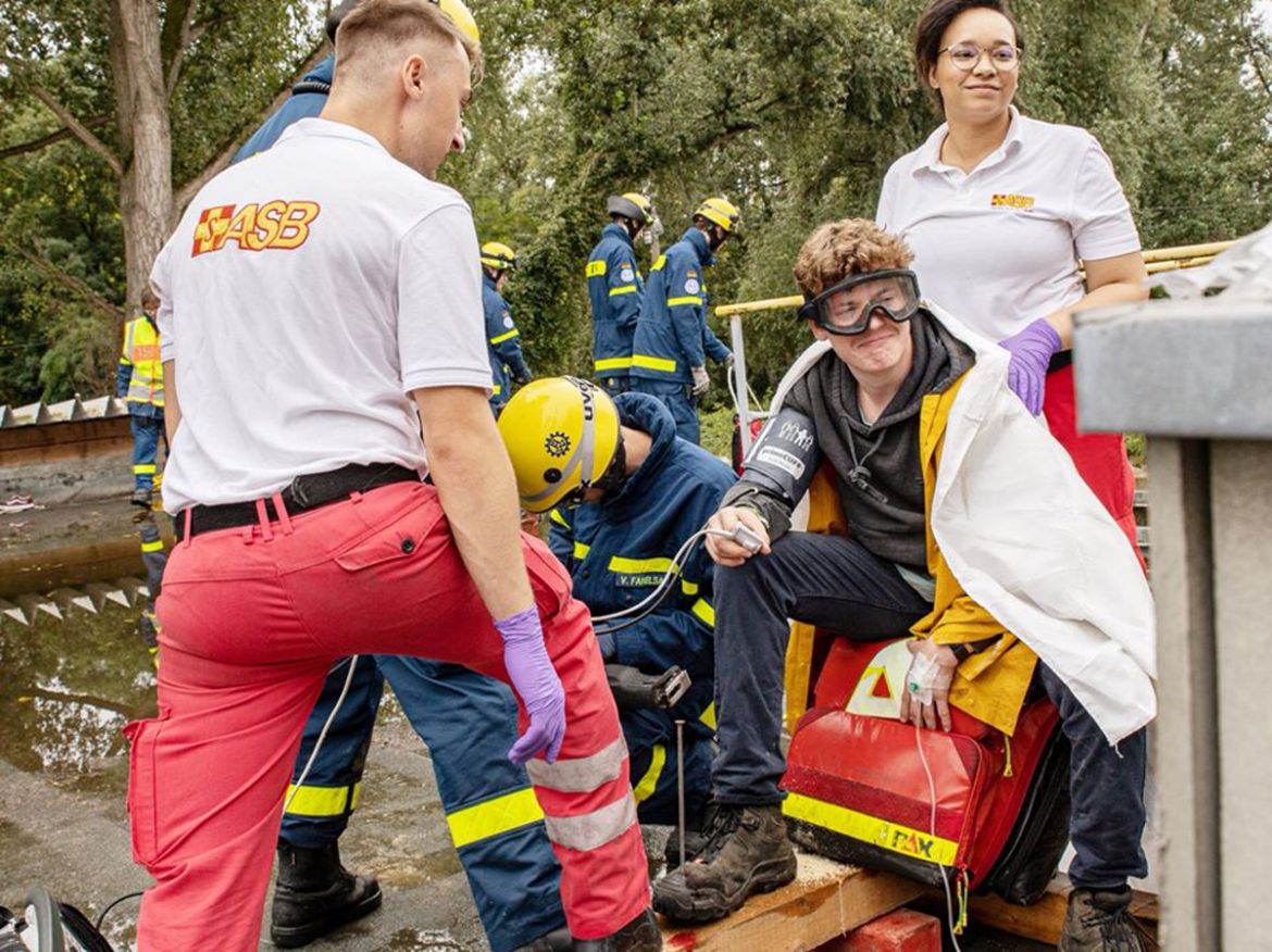 Übung mit Feuerwehr-webX.jpg